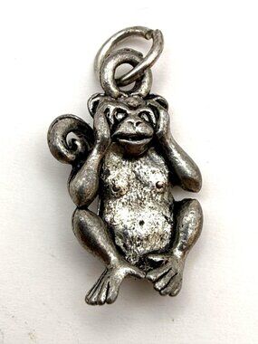 VTG Silver Tone Hear No Evil Monkey Charm Pendant Retro Fashion Jewelry